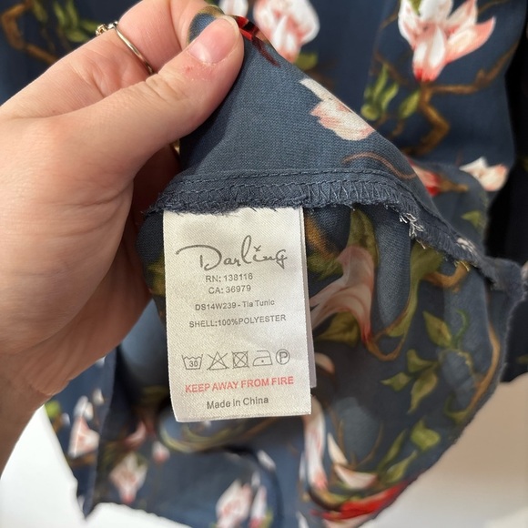 🎉4/30$🎉 Darling Navy Blue Floral Shift Dress 🌿 - Picture 3 of 4